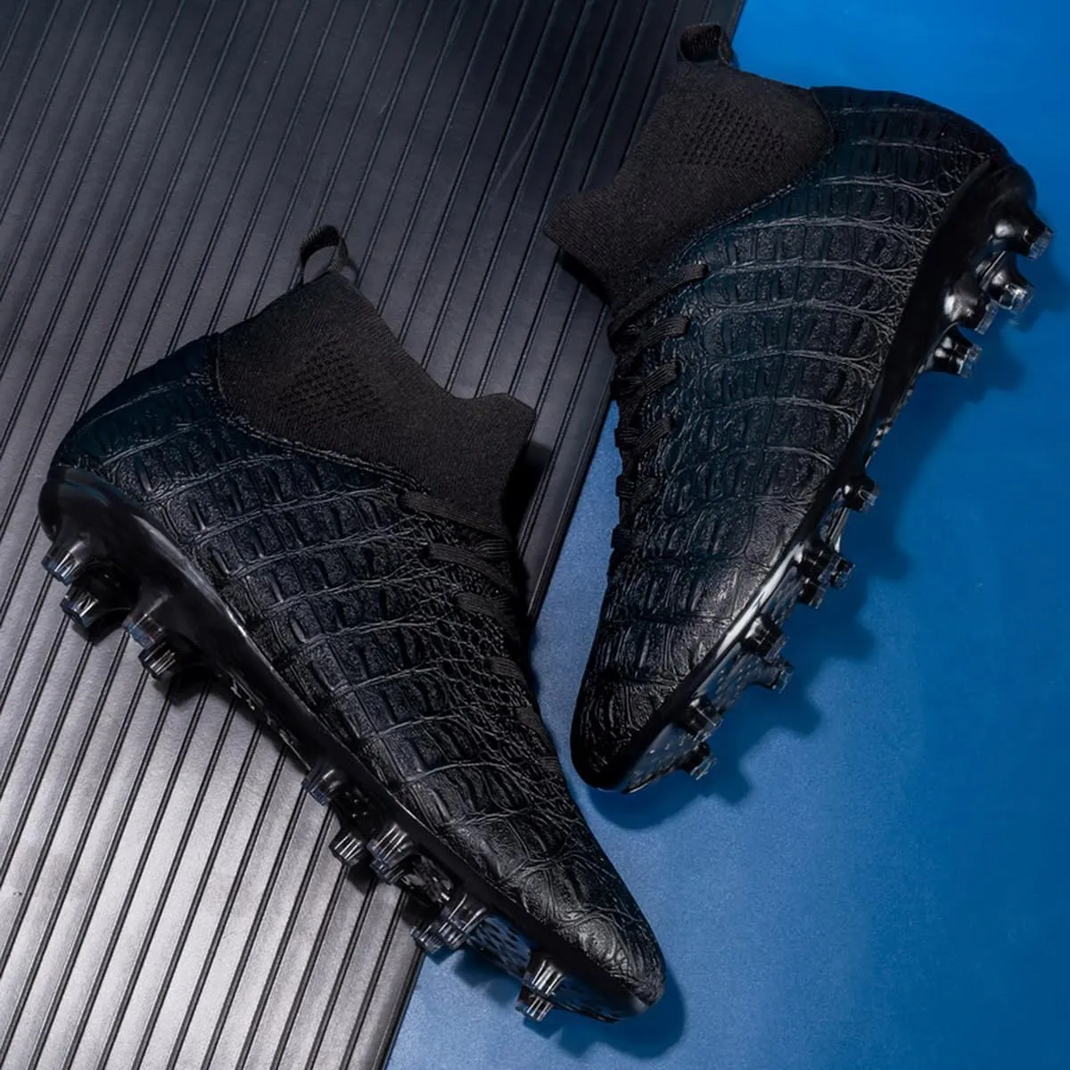 DHOVOR Men's Women's Soccer Cleats Light-Weight Athletics Football Shoes High-Top Football Boots Outdoor Soccer Shoes