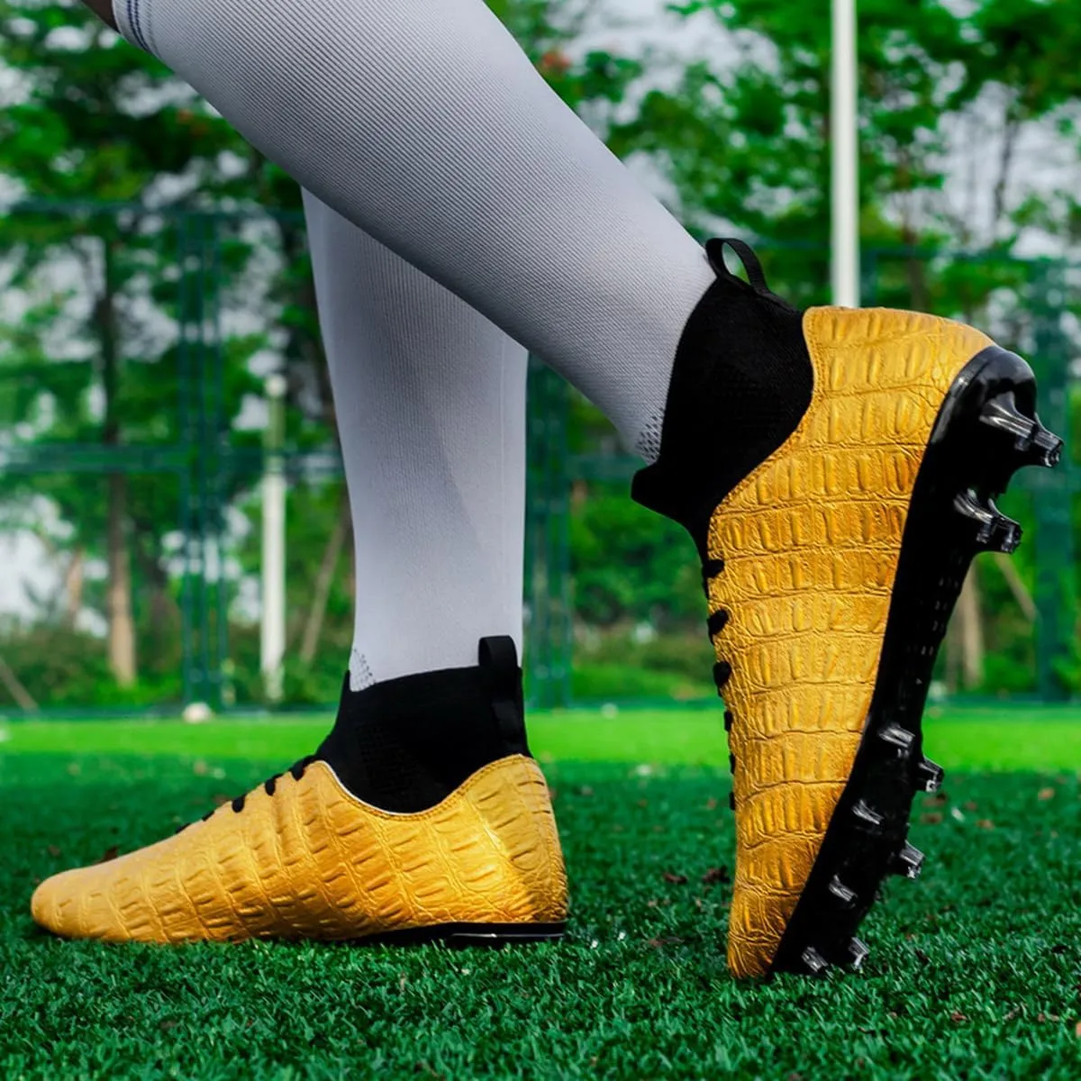 DHOVOR Men's Women's Soccer Cleats Light-Weight Athletics Football Shoes High-Top Football Boots Outdoor Soccer Shoes