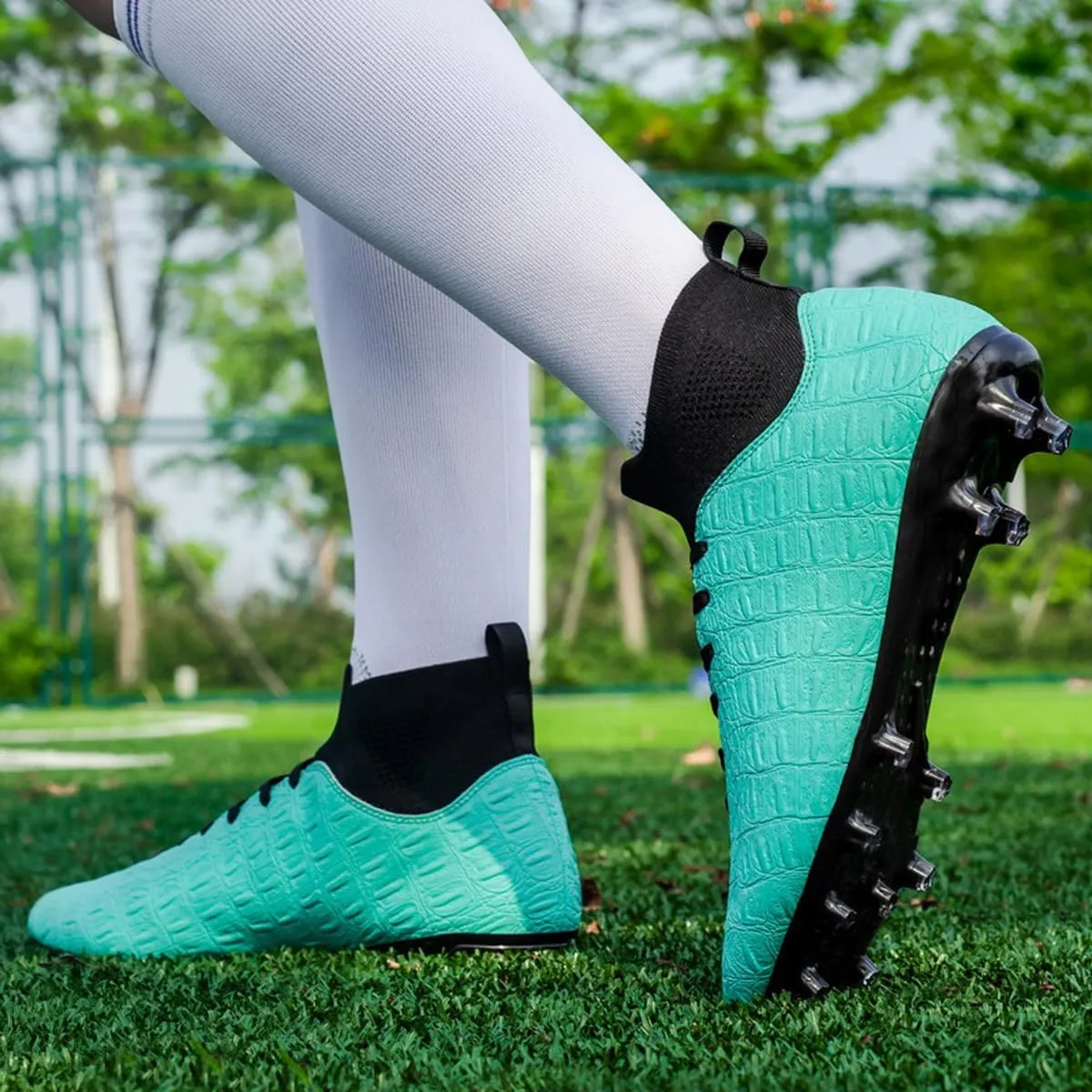 DHOVOR Men's Women's Soccer Cleats Light-Weight Athletics Football Shoes High-Top Football Boots Outdoor Soccer Shoes