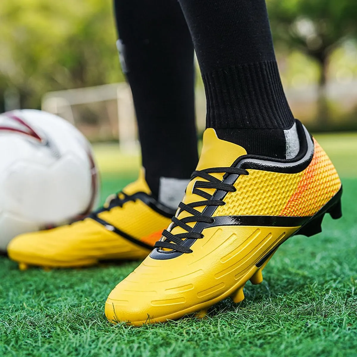 DHOVOR Soccer Cleats for Men's Football Shoes Youth Lightweight Football Cleats Athletics Football Trainers Outdoor Soccer Shoes Men