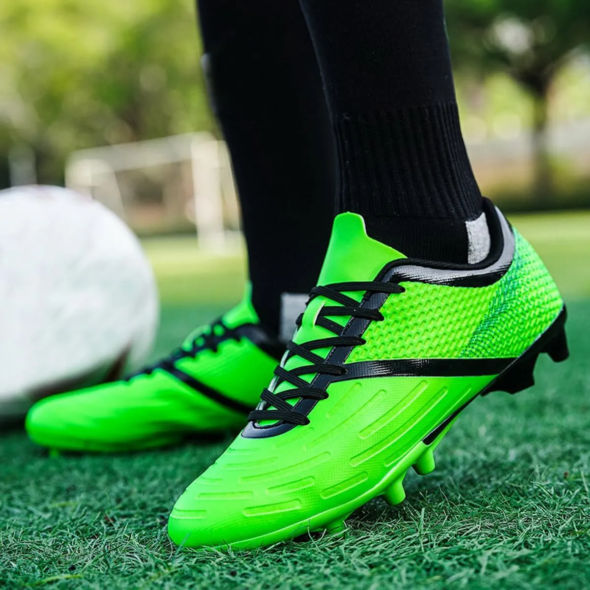 DHOVOR Soccer Cleats for Men's Football Shoes Youth Lightweight Football Cleats Athletics Football Trainers Outdoor Soccer Shoes Men