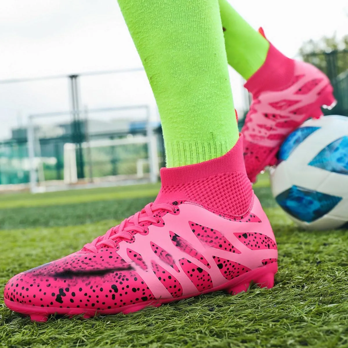 DHOVOR Womens Soccer Cleats Youth Football Cleats High-Top Athletics Football Trainers Outdoor and Indoor Soccer Shoes