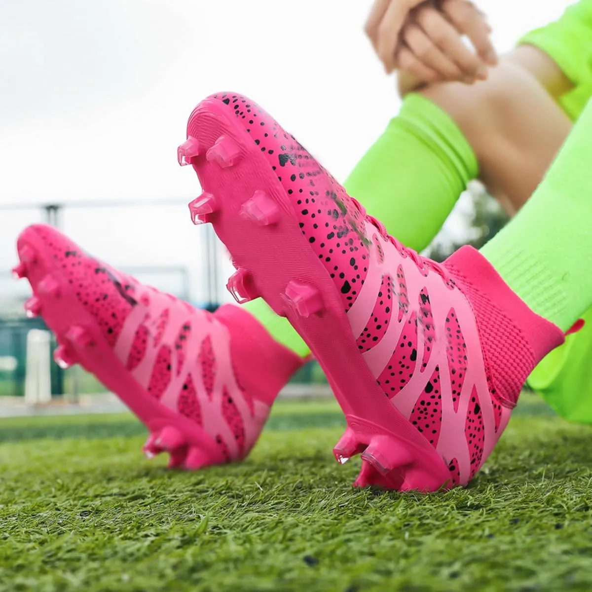 DHOVOR Womens Soccer Cleats Youth Football Cleats High-Top Athletics Football Trainers Outdoor and Indoor Soccer Shoes