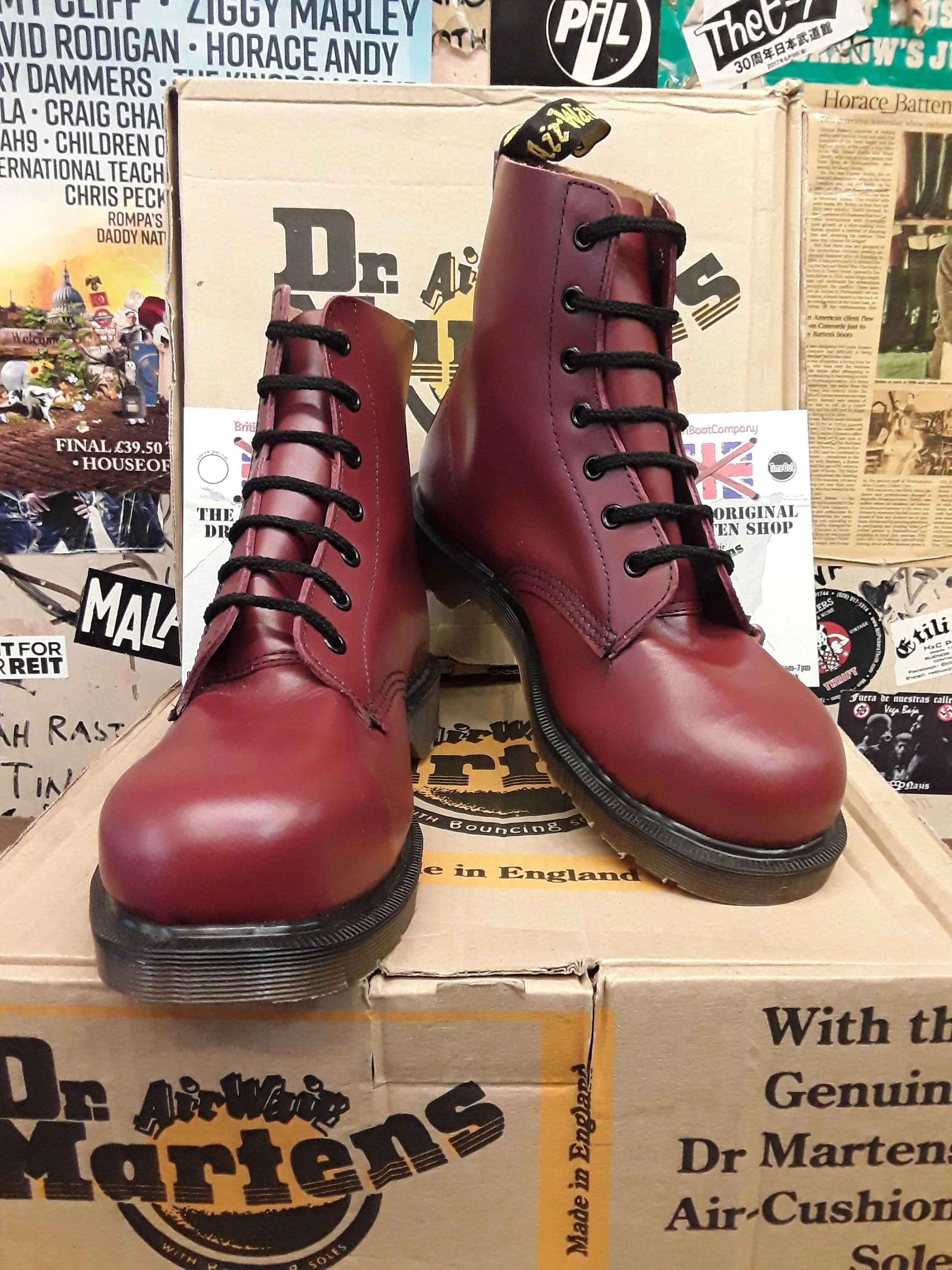 Dr Martens Made in England Cherry Haircell 7 Hole Steel Toe Boots Size 7