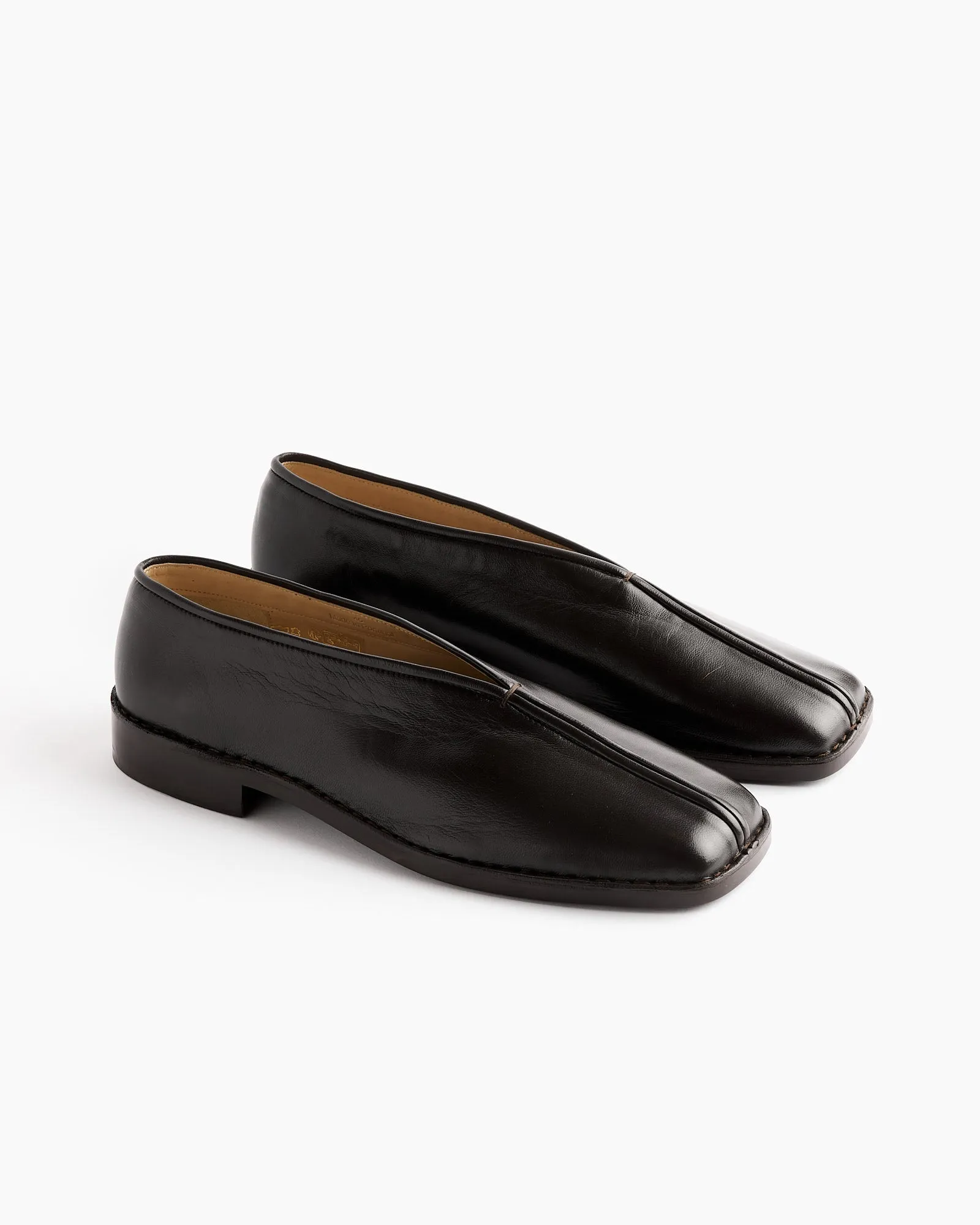 Flat Piped Slipper in Dark Chocolate