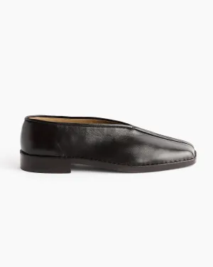 Flat Piped Slipper in Dark Chocolate