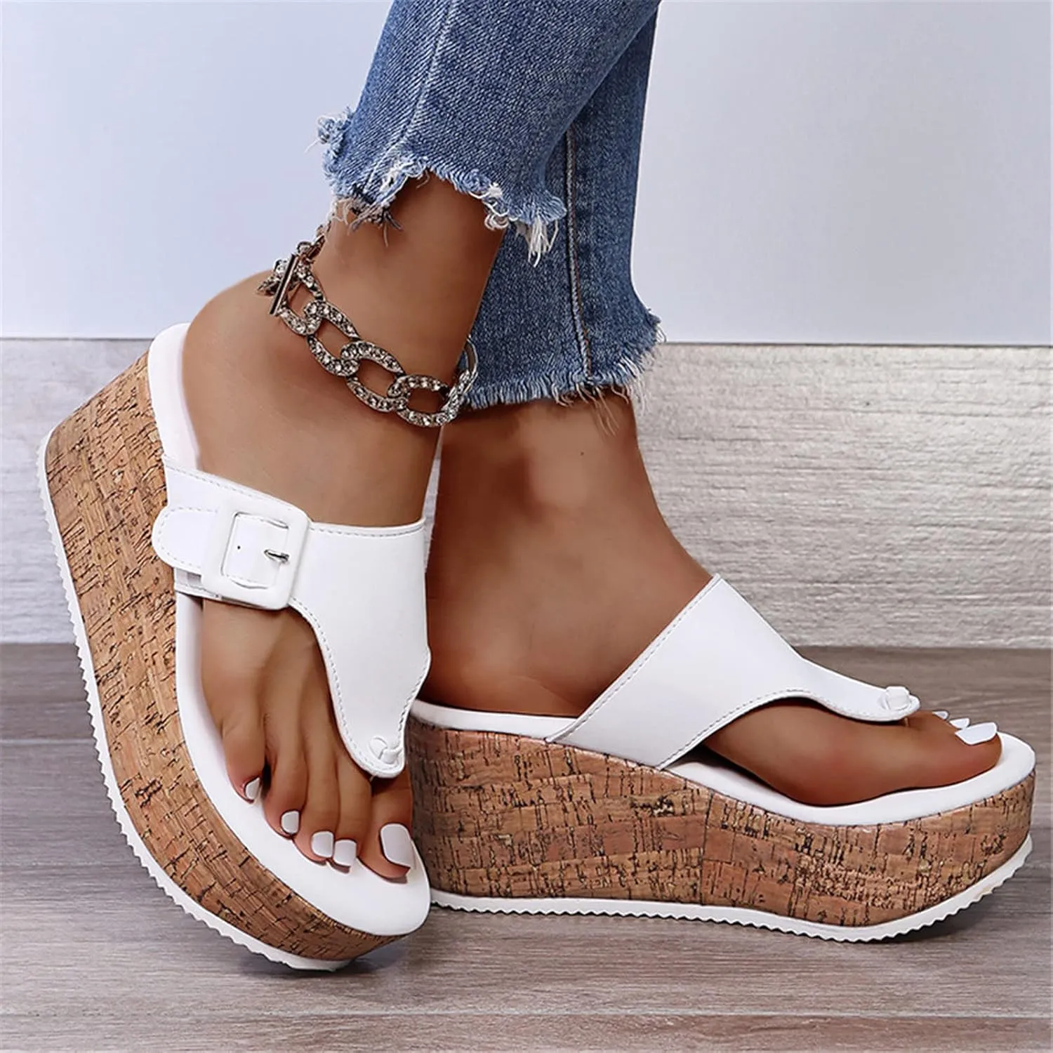 Flip Flops Slip on Lightweight Athletic Thong Sandals Sandals for Women Flip Flops for Women with Arch Support
