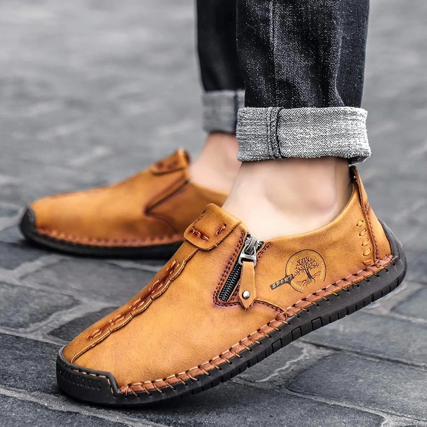 Mens Loafers Slip On Casual Shoes Leather Flat Penny Loafers Outdoor Lightweight Breathable Walking Driving Shoes Comfort Classic Hand Stitching Office Dress Work Shoes Anti Slip Round Toe Moccasins