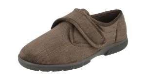 Men'S Slippers / House Shoes (Hallam)2V Wide Fit By Db Shoes in Brown