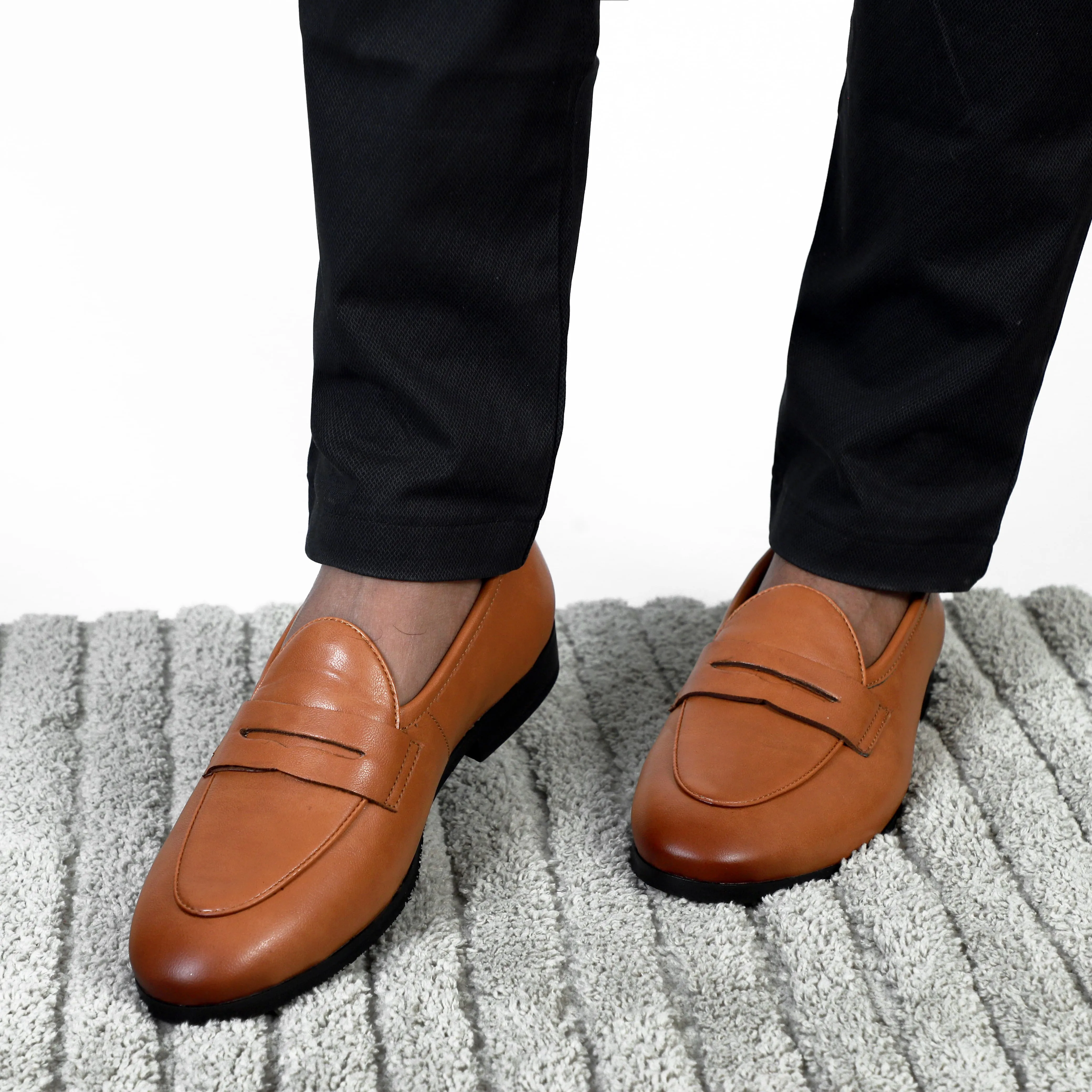 NICHE Elegant Tan Penny Loafers