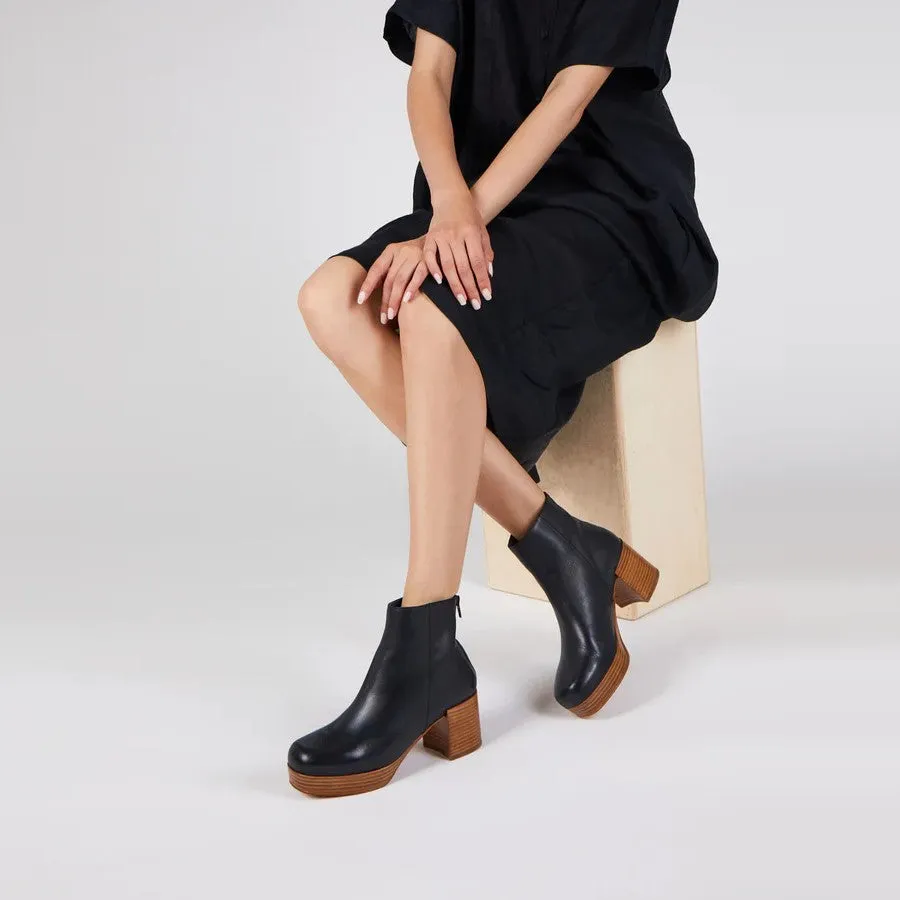 Speed Platform Boot (Black)