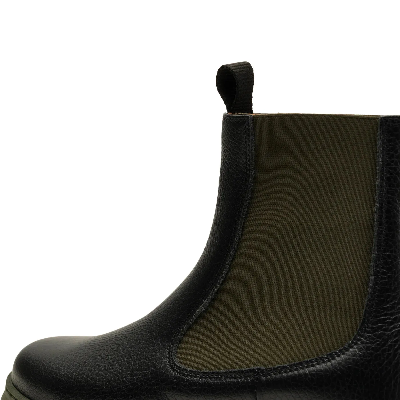 Tove Chelsea Boot (Black   Khaki)