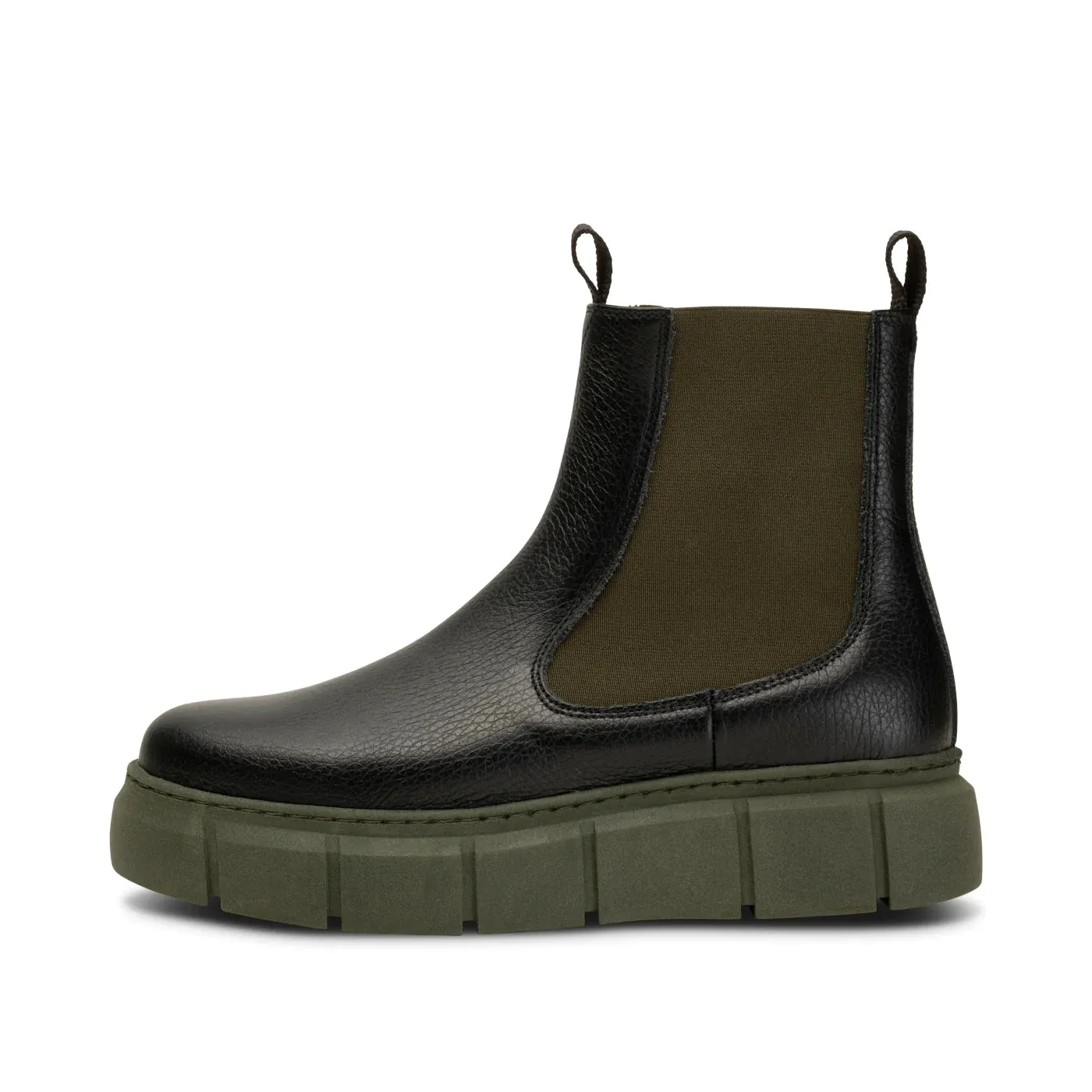 Tove Chelsea Boot (Black   Khaki)